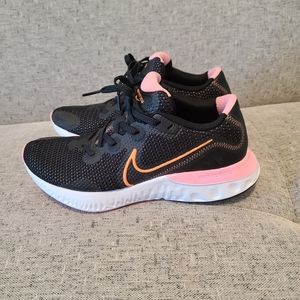 Nike Renew Run